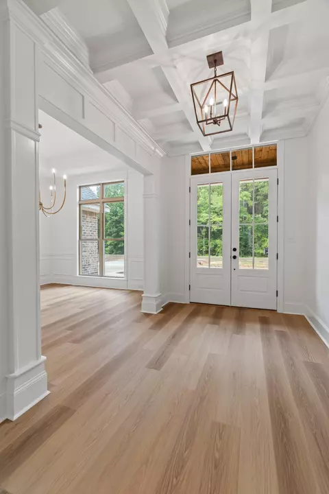 Entry Way - 6 Shadow Ridge Dr, Laurel, MS 39443 photo 1 of 4