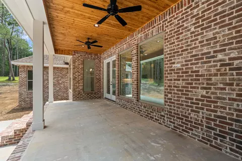 Exterior - 6 Shadow Ridge Dr, Laurel, MS 39443 photo 5 of 11
