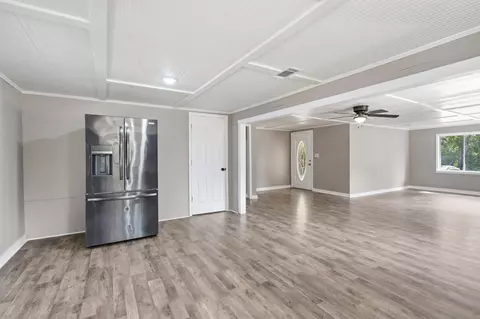 Living - 3989 Monroe Rd, Seminary, MS 39479 photo 4 of 5