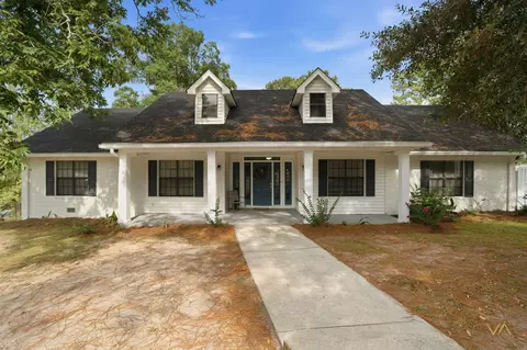 2 Hatten Rd, Hattiesburg, MS 39402