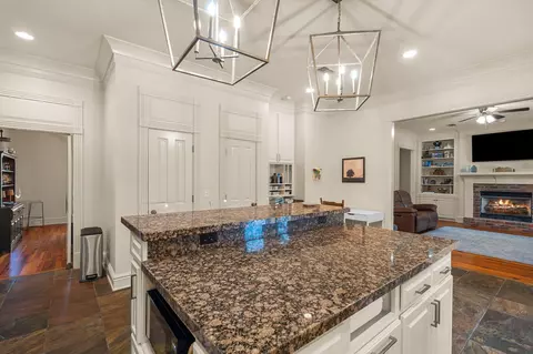 Kitchen - 18 Eric Nobles Ln, Sumrall, MS 39482 photo 4 of 5