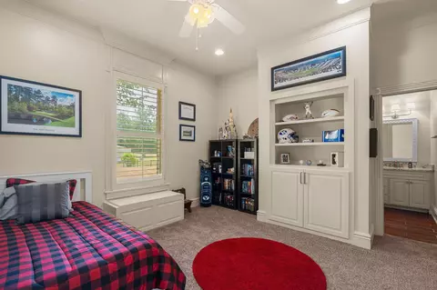 Bedroom - 18 Eric Nobles Ln, Sumrall, MS 39482 photo 6 of 8