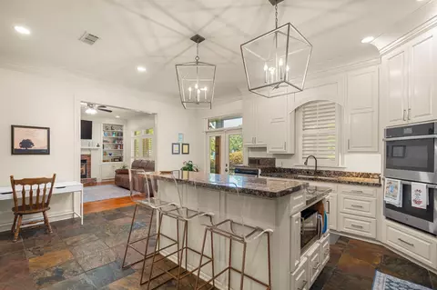Kitchen - 18 Eric Nobles Ln, Sumrall, MS 39482 photo 2 of 5