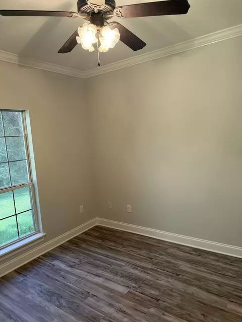 141 Westbrook Estates Dr, Sumrall, MS 39482 photo 2