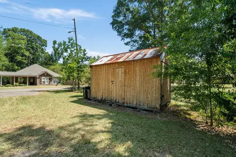 Exterior - 100 Poplar St, Sumrall, MS 39482 photo 13 of 15