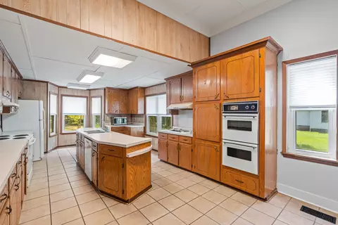 Kitchen - 100 Poplar St, Sumrall, MS 39482 photo 1 of 5