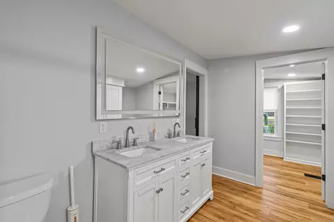 Bath - 100 Poplar St, Sumrall, MS 39482 photo 2 of 3