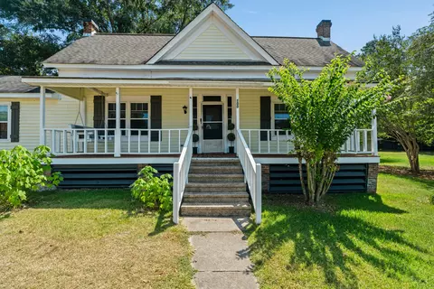 Exterior - 100 Poplar St, Sumrall, MS 39482 photo 6 of 15