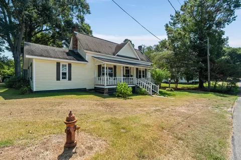 Exterior - 100 Poplar St, Sumrall, MS 39482 photo 3 of 15