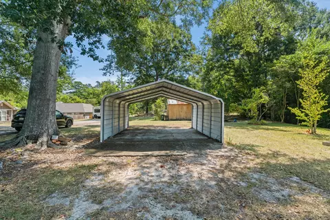 Exterior - 100 Poplar St, Sumrall, MS 39482 photo 9 of 15