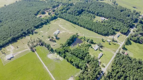 View/Area - 356 Co Rd 7 # A, Stringer, MS 39481 photo 6 of 9