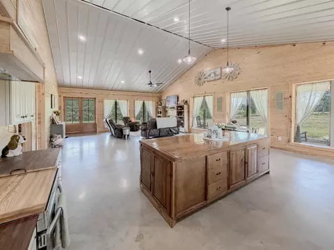 Entry Way - 356 Co Rd 7 # A, Stringer, MS 39481 photo 2 of 3