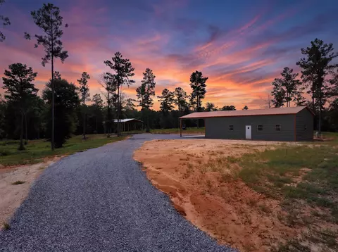 67 Moonshadow Ln, Sumrall, MS 39482 photo 3