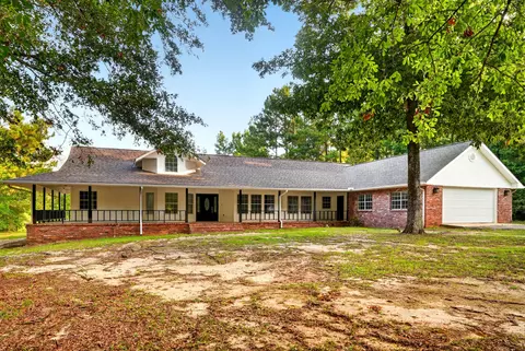 416 W Lamar Ave, Poplarville, MS 39470