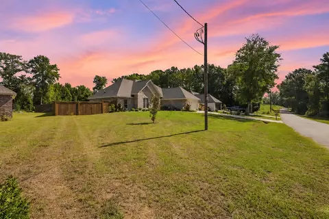 Exterior - 134 N Slade, Sumrall, MS 39482 photo 4 of 6