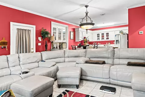 Living - 53 S Windridge Loop, Purvis, MS 39475 photo 2 of 3