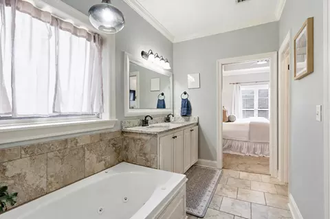 Bath - 28 Chastain, Sumrall, MS 39482 photo 2 of 3
