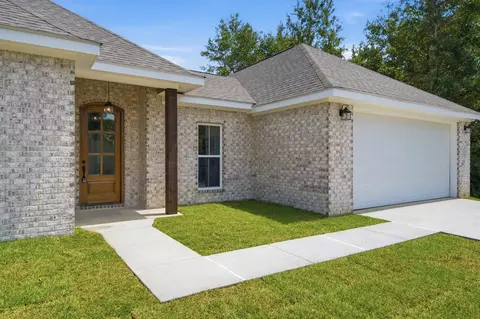 109 Friend Rd, Hattiesburg, MS 39402