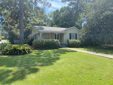 1800 1st Ter, Hattiesburg, MS 39401