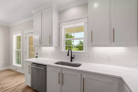 Kitchen - 616 Hickory Grove Rd, Sumrall, MS 39482 photo 3 of 3