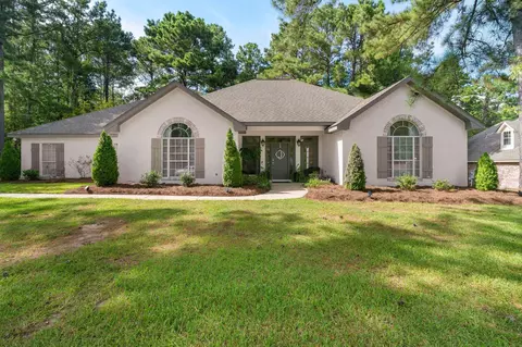 87 Auburn Pl, Hattiesburg, MS 39402