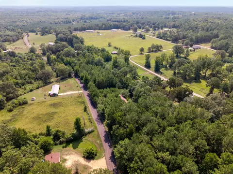 186 Chapman, Sumrall, MS 39482 photo 3