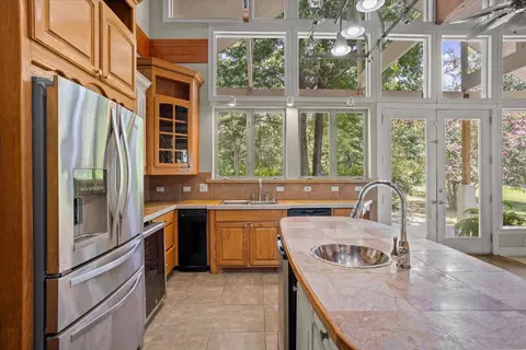 Kitchen - 993 Mississippi 29, Wiggins, MS 39577 photo 4 of 4