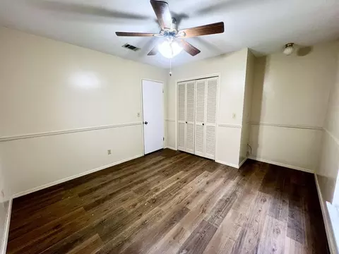 Bedroom - 1110 Valley Dr, Laurel, MS 39440 photo 4 of 5
