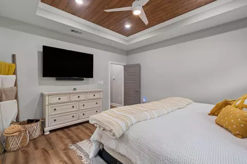 Bedroom - 31 Berwick, Petal, MS 39465 photo 2 of 4