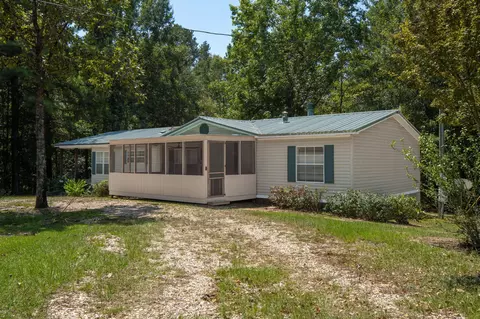 51 Rock Rd, Hattiesburg, MS 39401
