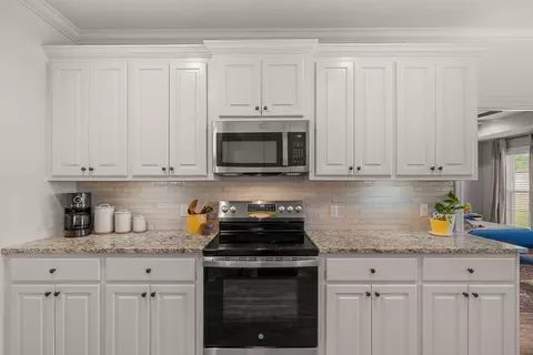 Kitchen - 30 N Slade, Sumrall, MS 39482 photo 2 of 5