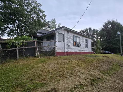 523 E College Ave, Wiggins, MS 39577 photo 5