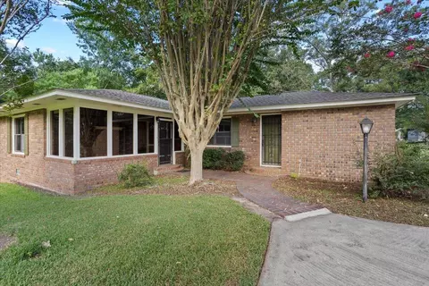 Exterior - 104 Pine St, Sumrall, MS 39482 photo 3 of 6