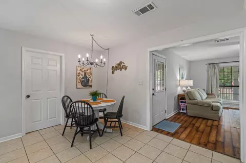 Dining - 4 White, Sumrall, MS 39482 photo 1 of 1