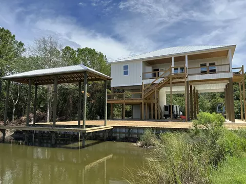 1776 Blue Mdw, Bay St. Louis, MS 39520