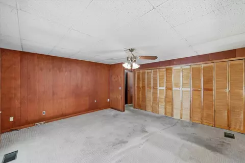 Bedroom - 215 E Simpson Ave, Mendenhall, MS 39114 photo 1 of 4