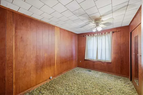 Bedroom - 215 E Simpson Ave, Mendenhall, MS 39114 photo 4 of 4