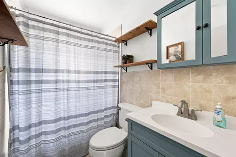 Bath - 210 Smith St, Petal, MS 39465 photo 1 of 1