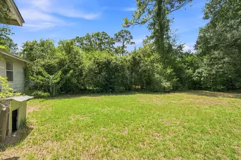 Exterior - 210 Smith St, Petal, MS 39465 photo 2 of 4