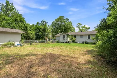 Exterior - 210 Smith St, Petal, MS 39465 photo 3 of 4