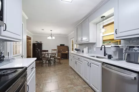 Kitchen - 100 Mozingo Dr, Petal, MS 39465 photo 2 of 2