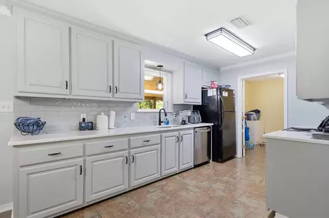 Kitchen - 100 Mozingo Dr, Petal, MS 39465 photo 1 of 2