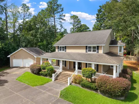 1105 Stratford, Hattiesburg, MS 39402
