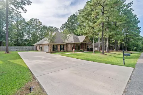 26 Carriage Parke Dr, Purvis, MS 39475