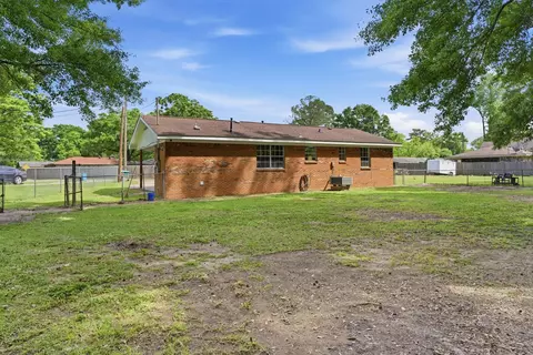 Exterior - 205 Woodside Dr, Petal, MS 39465 photo 9 of 11