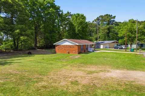 Exterior - 205 Woodside Dr, Petal, MS 39465 photo 7 of 11