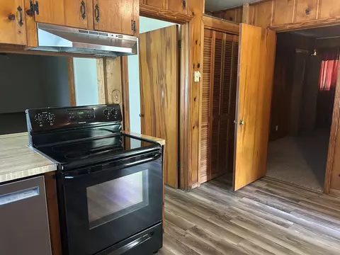 Kitchen - 274 Trace Rd, Laurel, MS 39443 photo 2 of 2