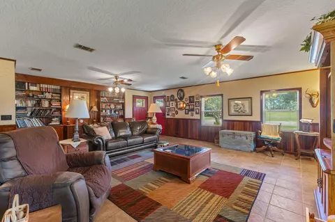 Living - 150 Steelman, Purvis, MS 39475 photo 2 of 2