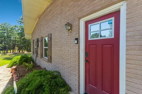 Entry Way - 150 Steelman, Purvis, MS 39475 photo 1 of 4