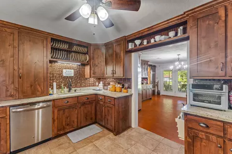 Kitchen - 150 Steelman, Purvis, MS 39475 photo 2 of 6